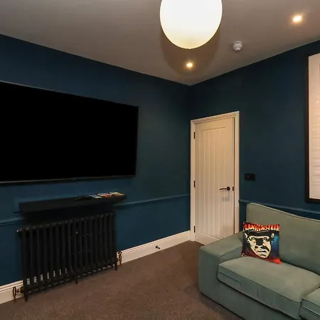 23 Trafalgar Square Holiday home