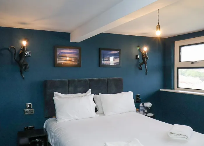 23 Trafalgar Square Scarborough