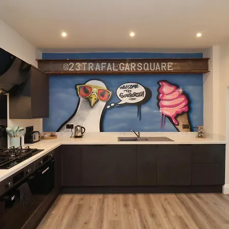 23 Trafalgar Square *